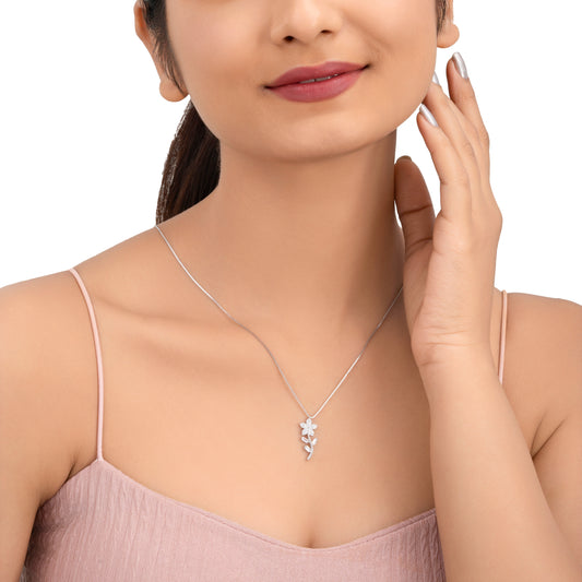 Eterna Crest Necklace - 925 Silver