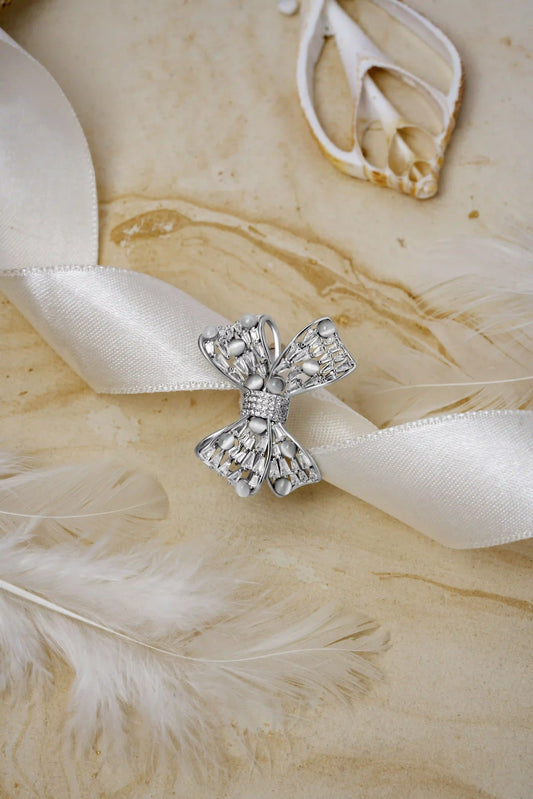 Catseye Stone Bow Cocktail Ring - 925 Silver