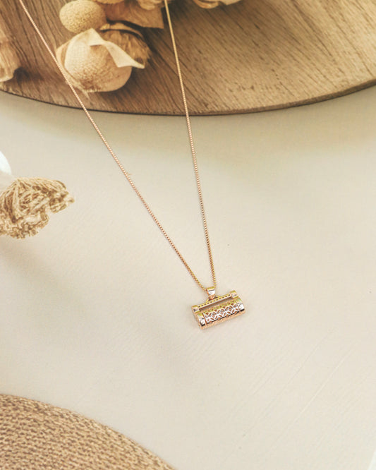 Golden Scroll Necklace - 925 Silver