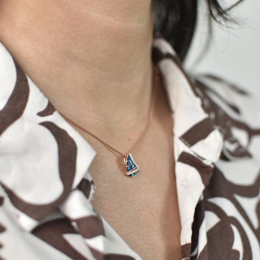 Infinity Grace rose gold Necklace