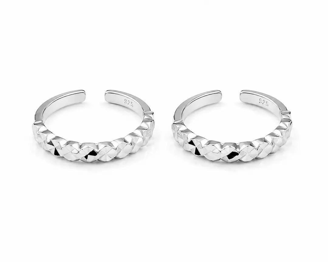 Veloura Toe Ring