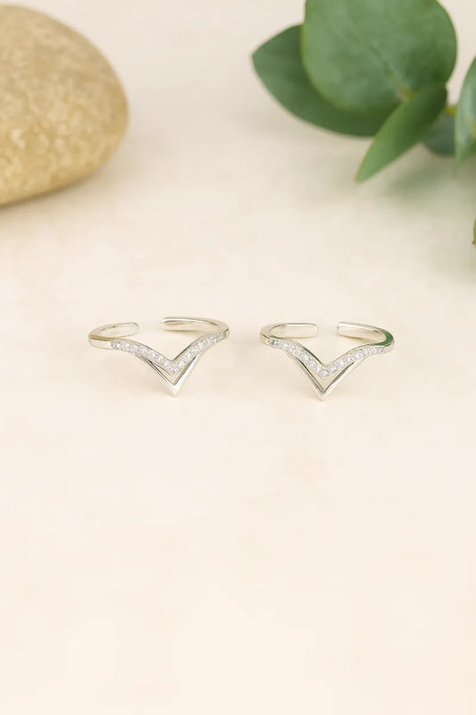 V Radiance Silver Adjustable Toe Rings