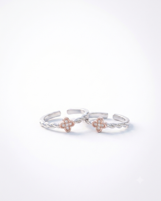 Roselle Twist Silver Toe Ring